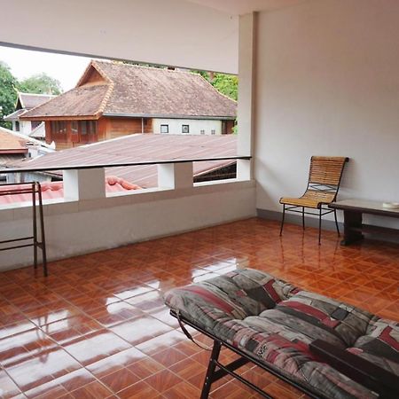 Manee Guesthouse And Record บ้านมานี チエンマイ エクステリア 写真