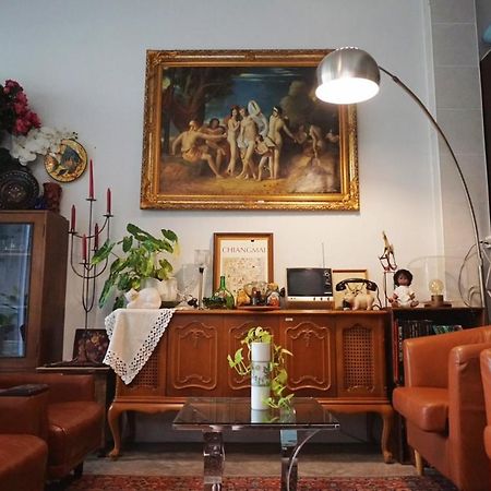 Manee Guesthouse And Record บ้านมานี チエンマイ エクステリア 写真