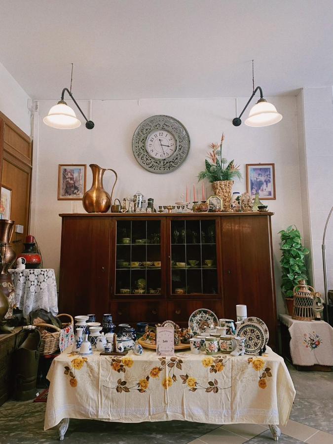 Manee Guesthouse And Record บ้านมานี チエンマイ エクステリア 写真