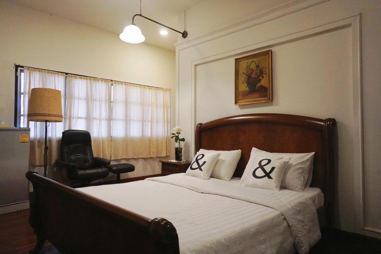 Manee Guesthouse And Record บ้านมานี チエンマイ エクステリア 写真
