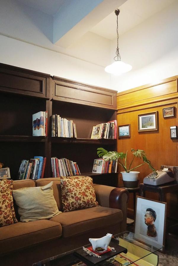 Manee Guesthouse And Record บ้านมานี チエンマイ エクステリア 写真