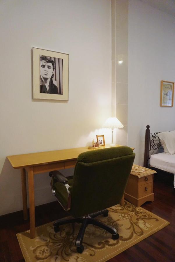 Manee Guesthouse And Record บ้านมานี チエンマイ エクステリア 写真