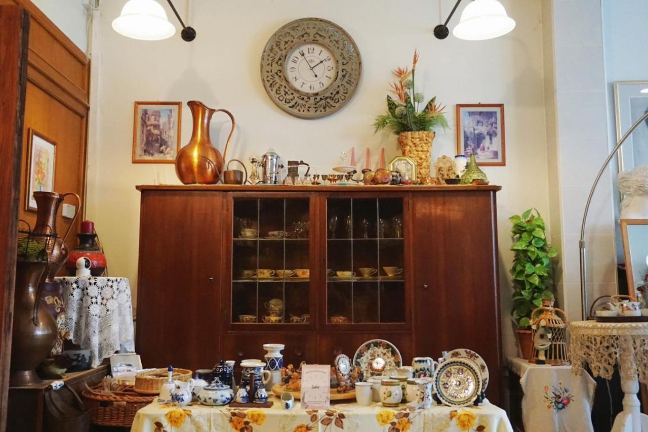 Manee Guesthouse And Record บ้านมานี チエンマイ エクステリア 写真