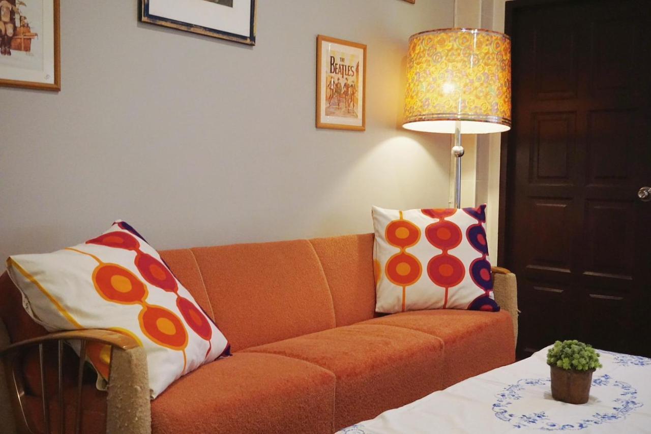 Manee Guesthouse And Record บ้านมานี チエンマイ エクステリア 写真