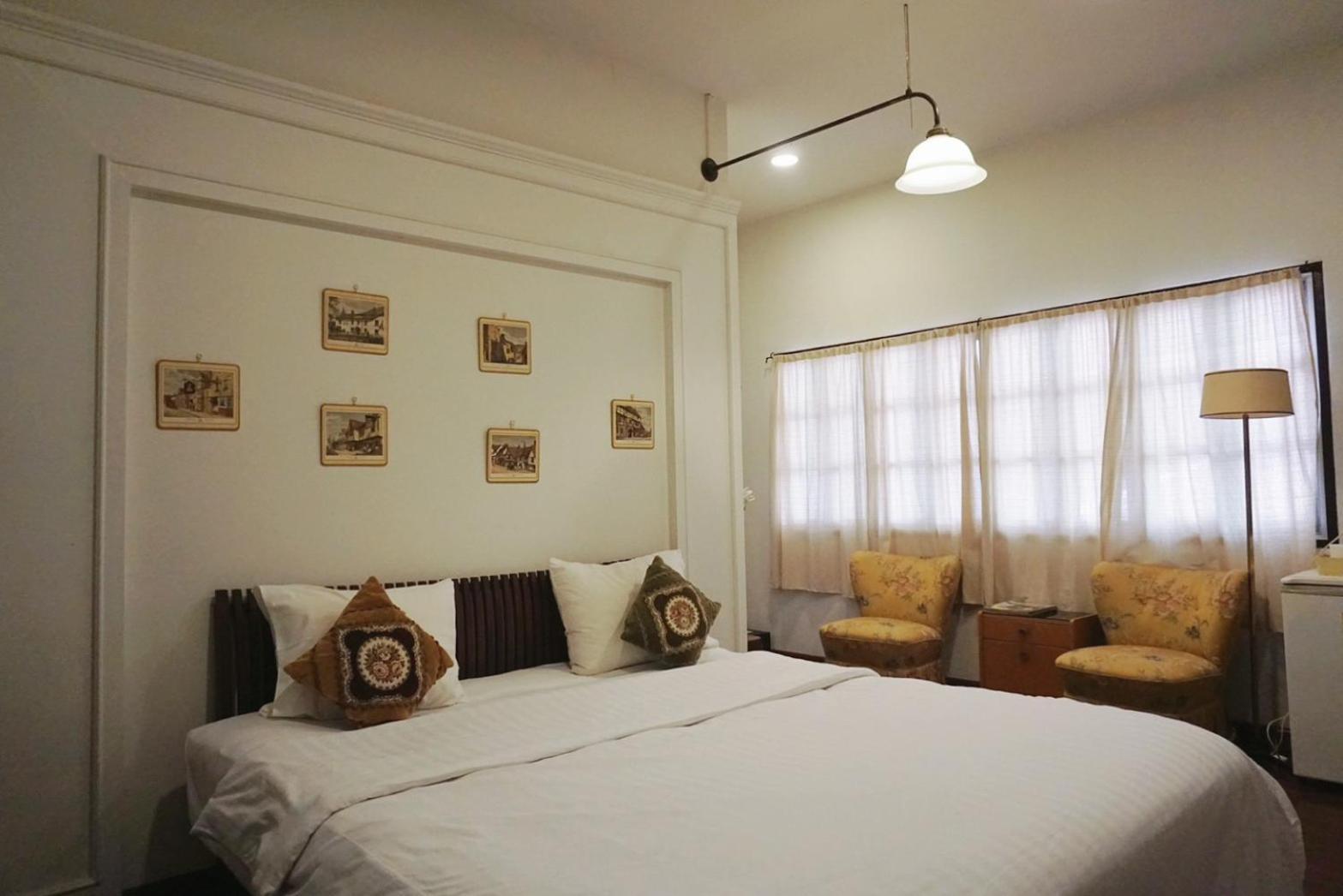 Manee Guesthouse And Record บ้านมานี チエンマイ エクステリア 写真